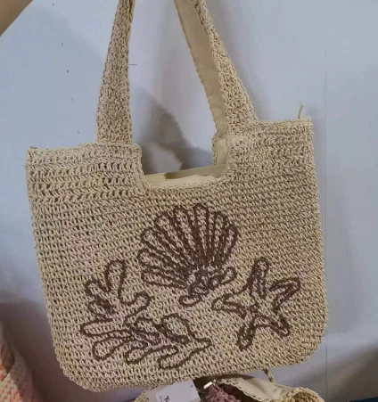 กระเป๋าสะพายถักกระดาษลาย Broidery