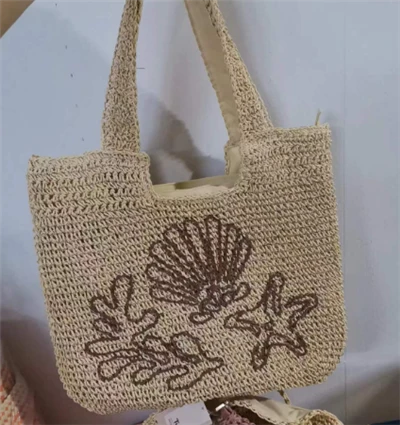 กระเป๋าสะพายถักกระดาษลาย Broidery
