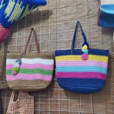 กระเป๋าชายหาดขนาดใหญ่สำหรับผู้หญิงสีสันสดใส